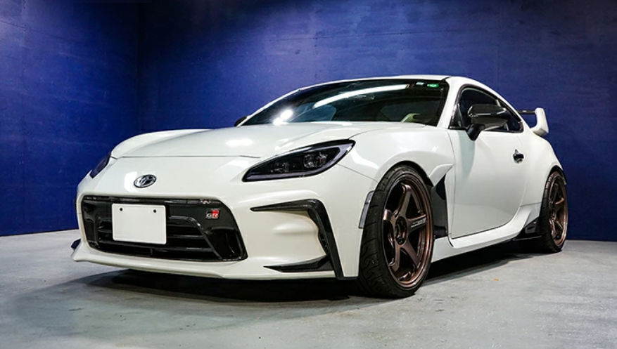 Dry Carbon Fibre Front Grille Cover - Toyota GR86